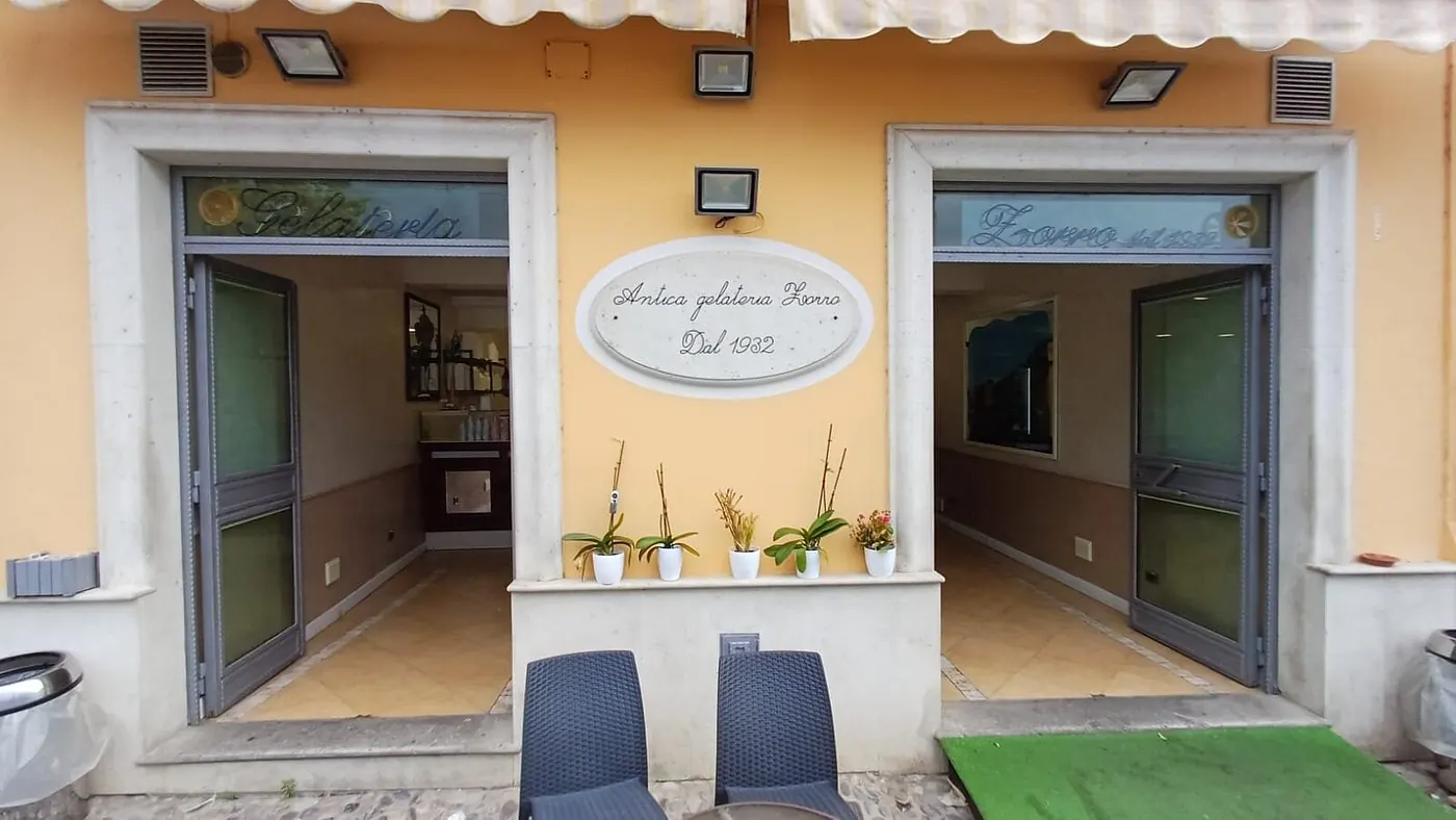 Foto: Antica Gelateria Zorro, Piazza dei Valdesi