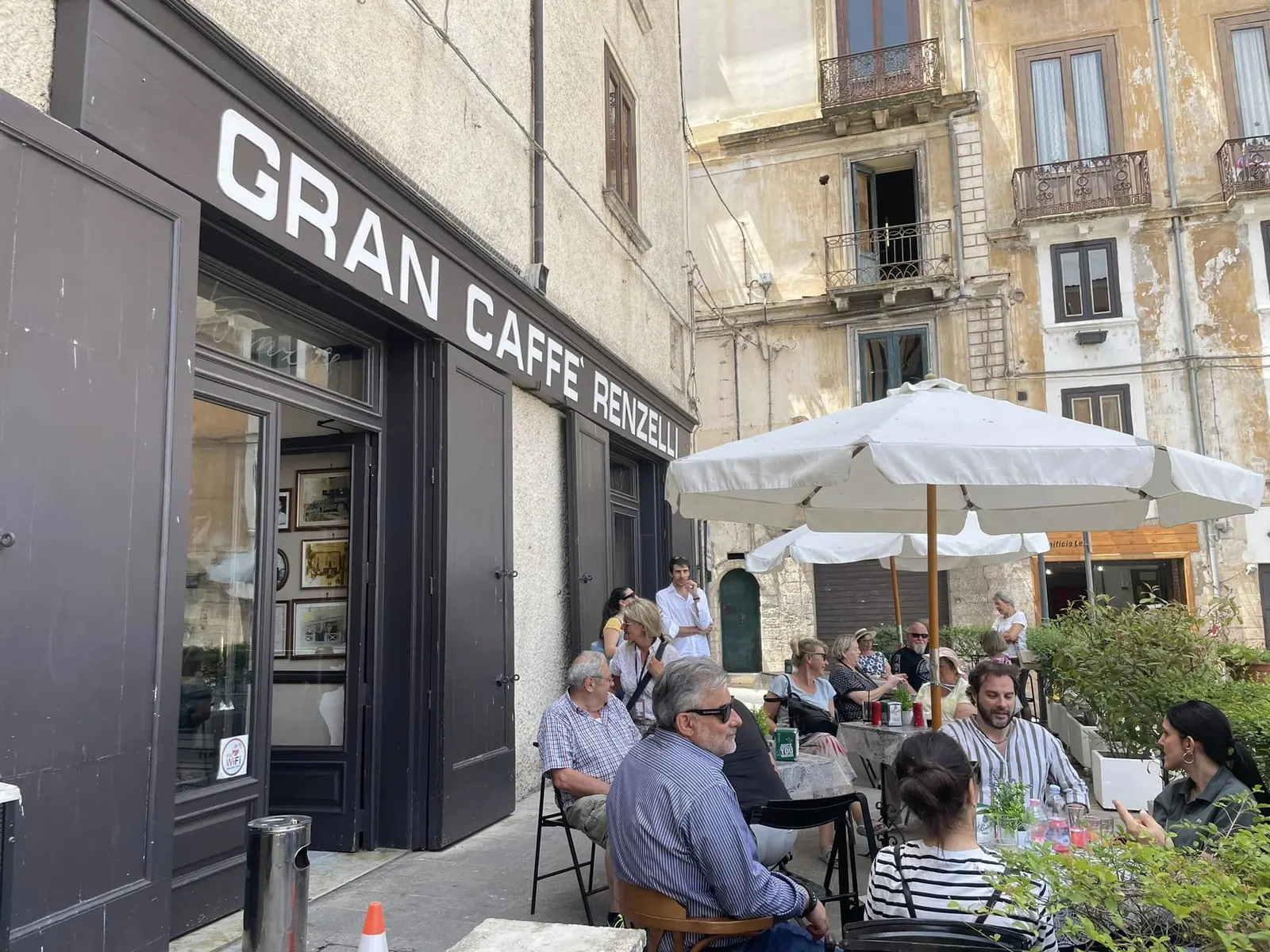 Foto: Gran Caffè Renzelli, Corso Telesio 46